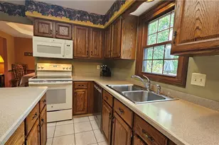 9325 Wyant Dr, Mentor, OH 44060 - Photo 12