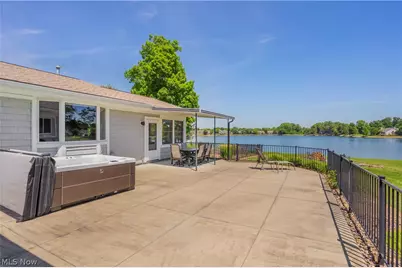 294 S Bayshore Drive, Columbiana, OH 44408 - Photo 14