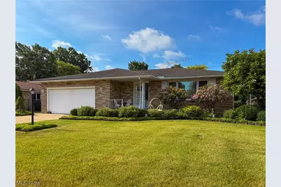 13665 Pawnee Trail, Middleburg Heights, OH 44130 - Photo 1