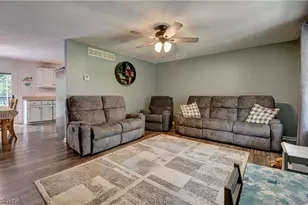 203 Prospect St, Baltic, OH 43804 - Photo 4