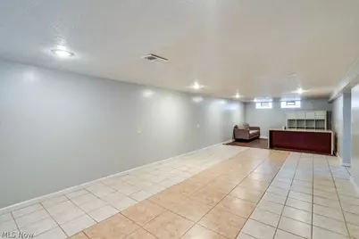 5833 Stumph Road, Parma Heights, OH 44130 - Photo 20
