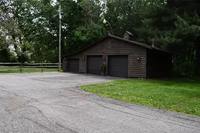 10566 Clapsaddle Avenue NE, Alliance, OH 44601 - Photo 22