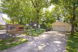 1724 Wiltshire Rd, Akron, OH 44313 - Photo 30