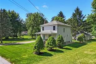 327 Sewell Ave, Akron, OH 44319 - Photo 2