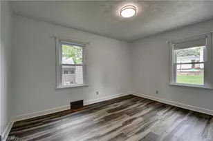 230 5th St SW, Sugarcreek, OH 44681 - Photo 12