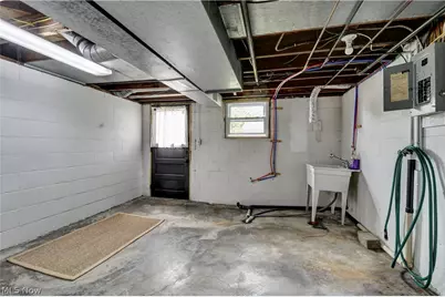 230 5th Street SW, Sugarcreek, OH 44681 - Photo 14