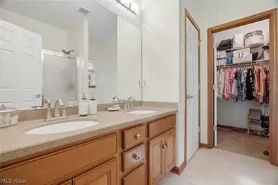 3932 Courtyard Drive, Lorain, OH 44053 - Photo 8