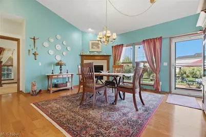 3932 Courtyard Drive, Lorain, OH 44053 - Photo 4