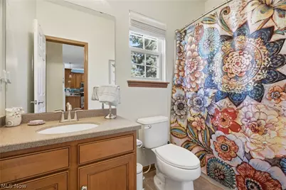 3932 Courtyard Drive, Lorain, OH 44053 - Photo 6