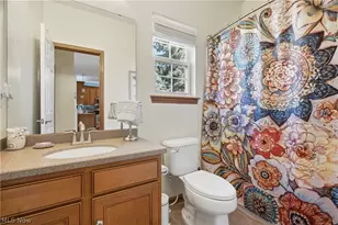 3932 Courtyard Dr, Lorain, OH 44053 - Photo 6