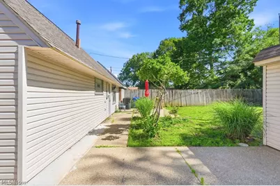 1757 Windsor Street, Cuyahoga Falls, OH 44221 - Photo 30
