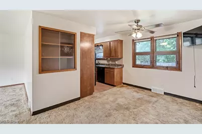 961 Adrian Circle, Girard, OH 44420 - Photo 12