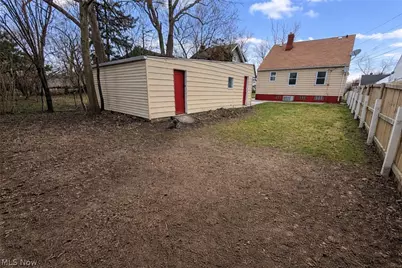 19910 Mountville Drive, Maple Heights, OH 44137 - Photo 6