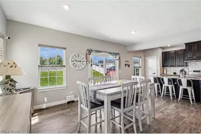 3207 Boettler Street NE, Canton, OH 44721 - Photo 8
