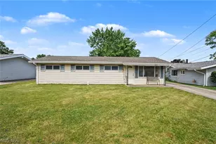 9040 Cambridge Dr, Northfield, OH 44067 - Photo 2