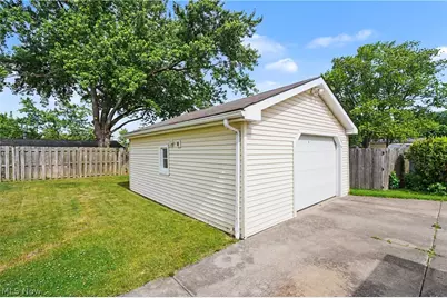 9040 Cambridge Drive, Northfield, OH 44067 - Photo 30