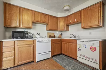 9040 Cambridge Drive, Northfield, OH 44067 - Photo 10