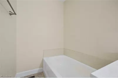 9040 Cambridge Drive, Northfield, OH 44067 - Photo 18