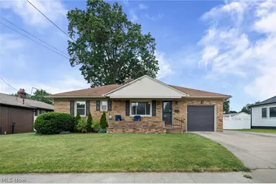 302 Homewood Avenue, Akron, OH 44312 - Photo 2