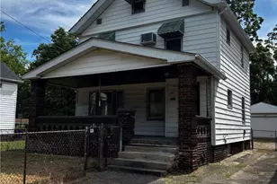 685 E 131st St, Loveland, OH 44108 - Photo 4