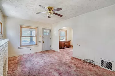139 N Hazelwood Avenue, Youngstown, OH 44509 - Photo 12