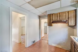 139 N Hazelwood Ave, Youngstown, OH 44509 - Photo 18