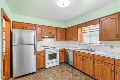 2758 Shellhart Road, Norton, OH 44203 - Photo 10
