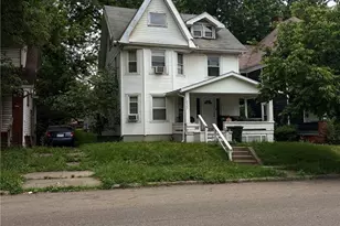 2423 9th St SW, Canton, OH 44710 - Photo 2