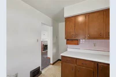 1177 Linden Avenue, Akron, OH 44310 - Photo 8