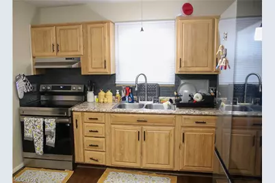 1258 Vane Avenue, Akron, OH 44310 - Photo 4