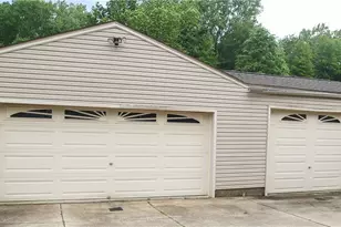 1258 Vane Ave, Akron, OH 44310 - Photo 2