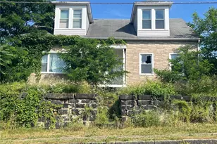 415 S 3rd St, Martins Ferry, OH 43935 - Photo 2