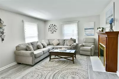 190 Kenmore Avenue SE, Warren, OH 44483 - Photo 4