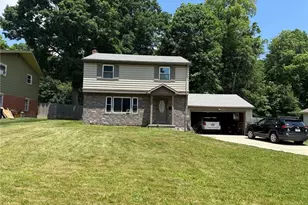 3330 Kingston Ln, Youngstown, OH 44511 - Photo 2