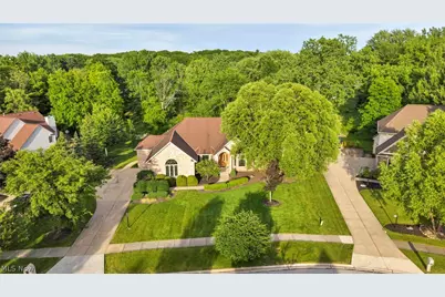 7397 Cherry Hill Lane, Grandview Heights, OH 44147 - Photo 48