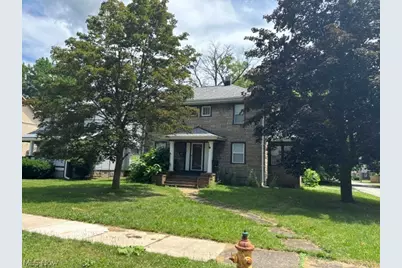 405 Oak Knoll SE, Warren, OH 44483 - Photo 2