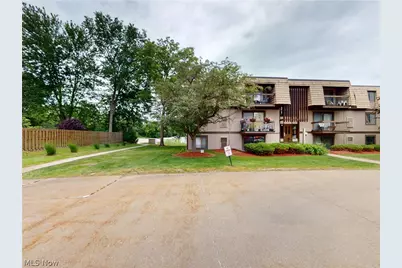 9510 Cove Drive #C 11, North Royalton, OH 44133 - Photo 2