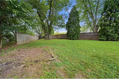 1819 Stonehenge Avenue NW, Massillon, OH 44646 - Photo 30