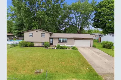 1819 Stonehenge Avenue NW, Massillon, OH 44646 - Photo 1