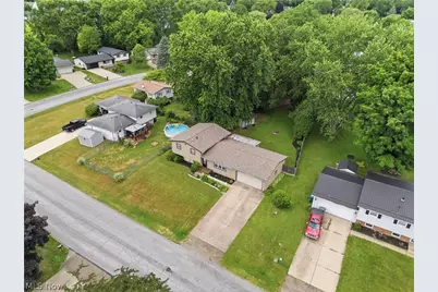 1819 Stonehenge Avenue NW, Massillon, OH 44646 - Photo 38