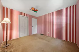 1819 Stonehenge Ave NW, Massillon, OH 44646 - Photo 24
