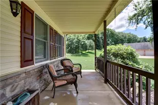 995 Clearview Dr SE, New Philadelphia, OH 44663 - Photo 32