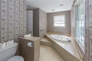 2070 White Pond Dr, Akron, OH 44313 - Photo 22