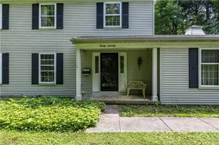 2070 White Pond Dr, Akron, OH 44313 - Photo 4