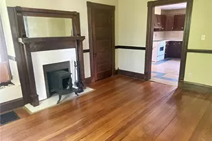 261 E Main St, St Clairsville, OH 43950 - Photo 8