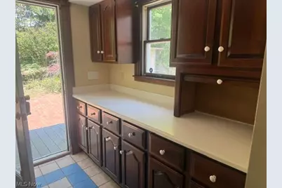 261 E Main Street, St Clairsville, OH 43950 - Photo 6