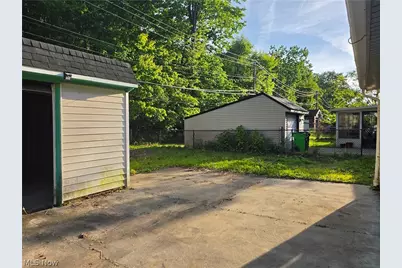 19418 Meadowlark Lane, Warrensville Heights, OH 44128 - Photo 14