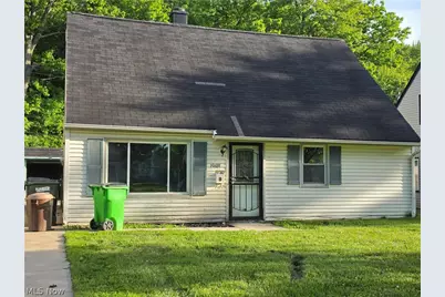 19418 Meadowlark Lane, Warrensville Heights, OH 44128 - Photo 2
