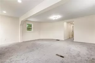 174 S, Frazeysburg, OH 43822 - Photo 2