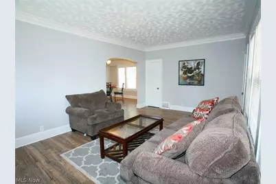 3698 Menlo Road, Huber Heights, OH 44120 - Photo 6